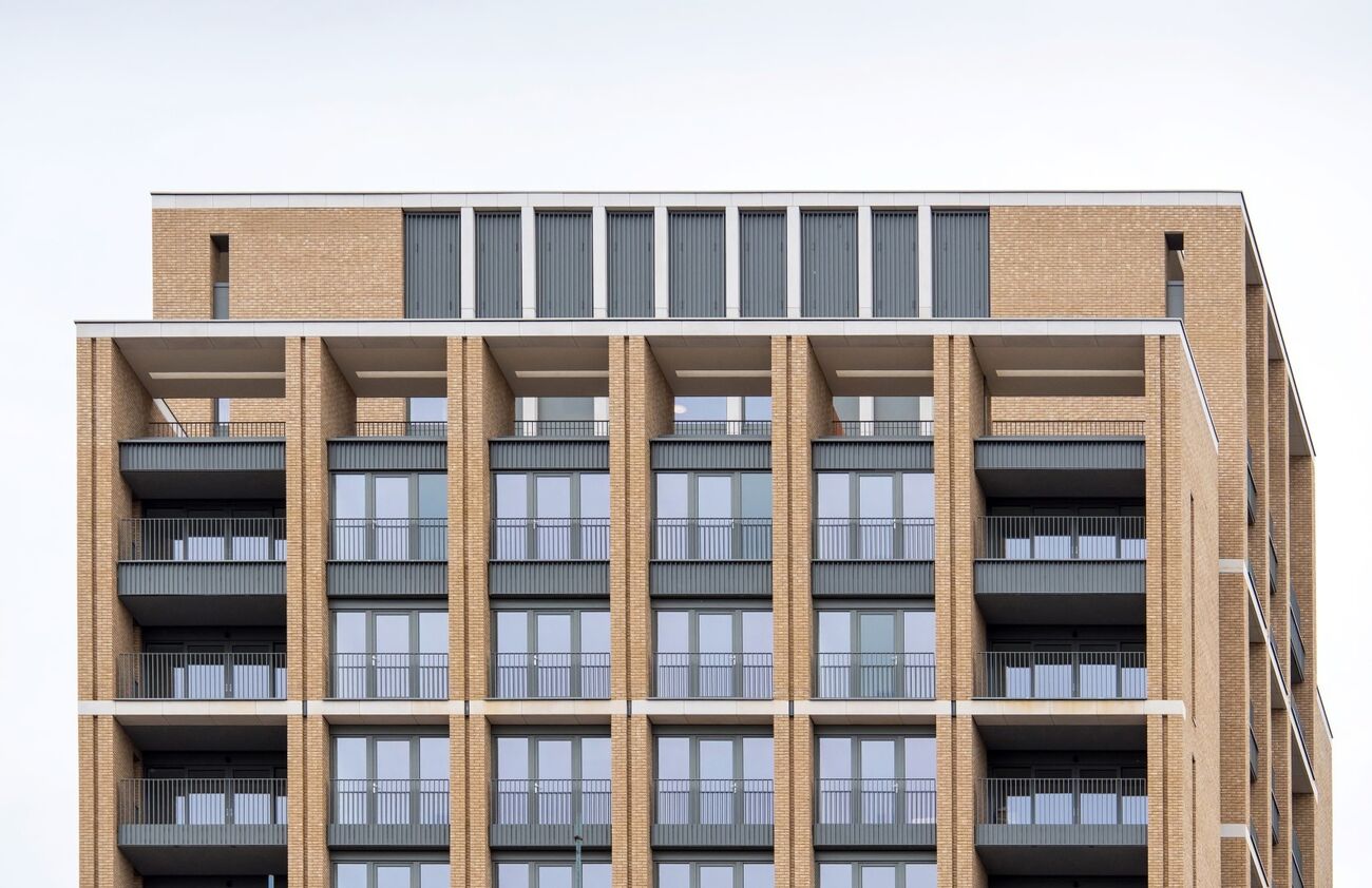 Hendon Waterside Recon Cast Stone 5 Large