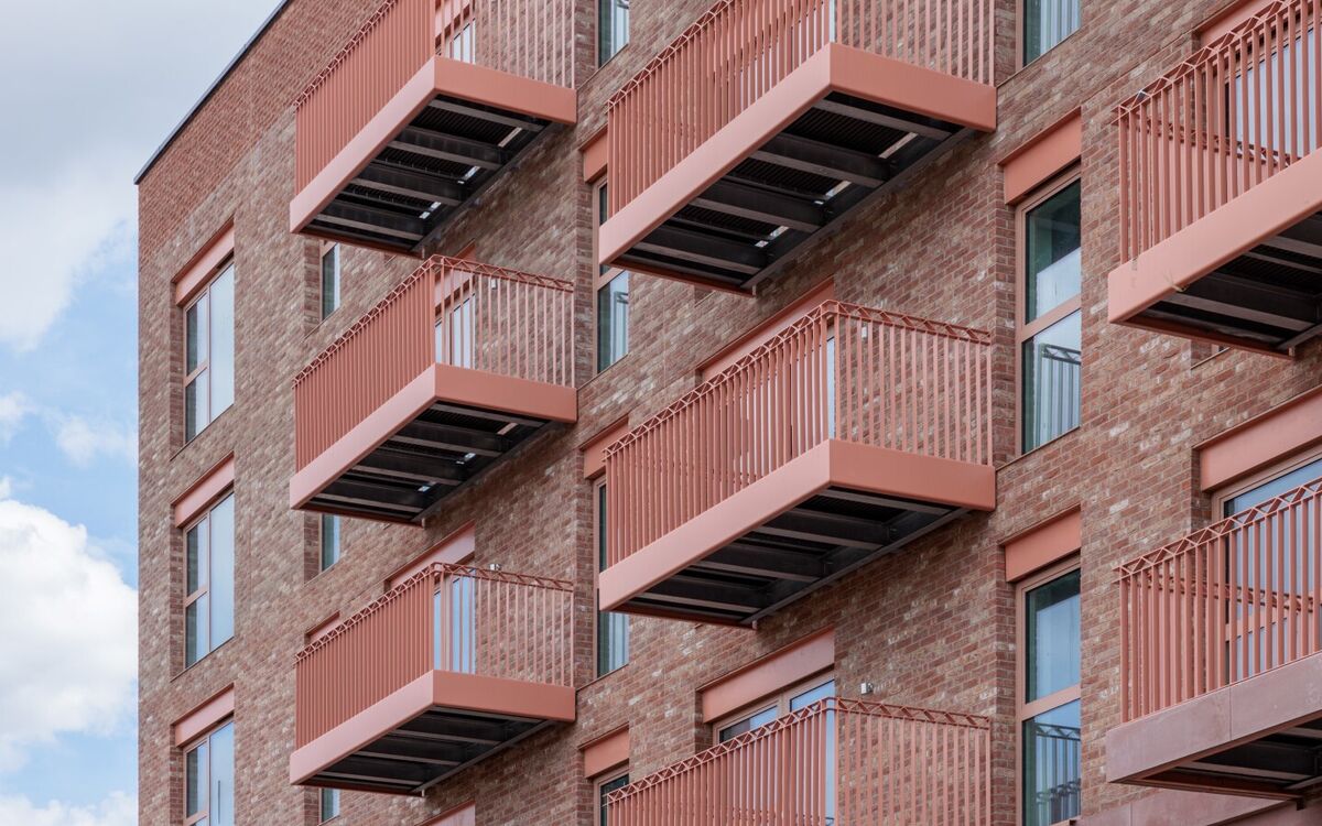 Welbourne Tottenham Hale 5 Large