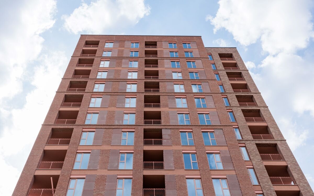 Welbourne Tottenham Hale 8 Large