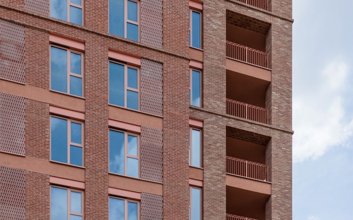 Welbourne Tottenham Hale 10 Large