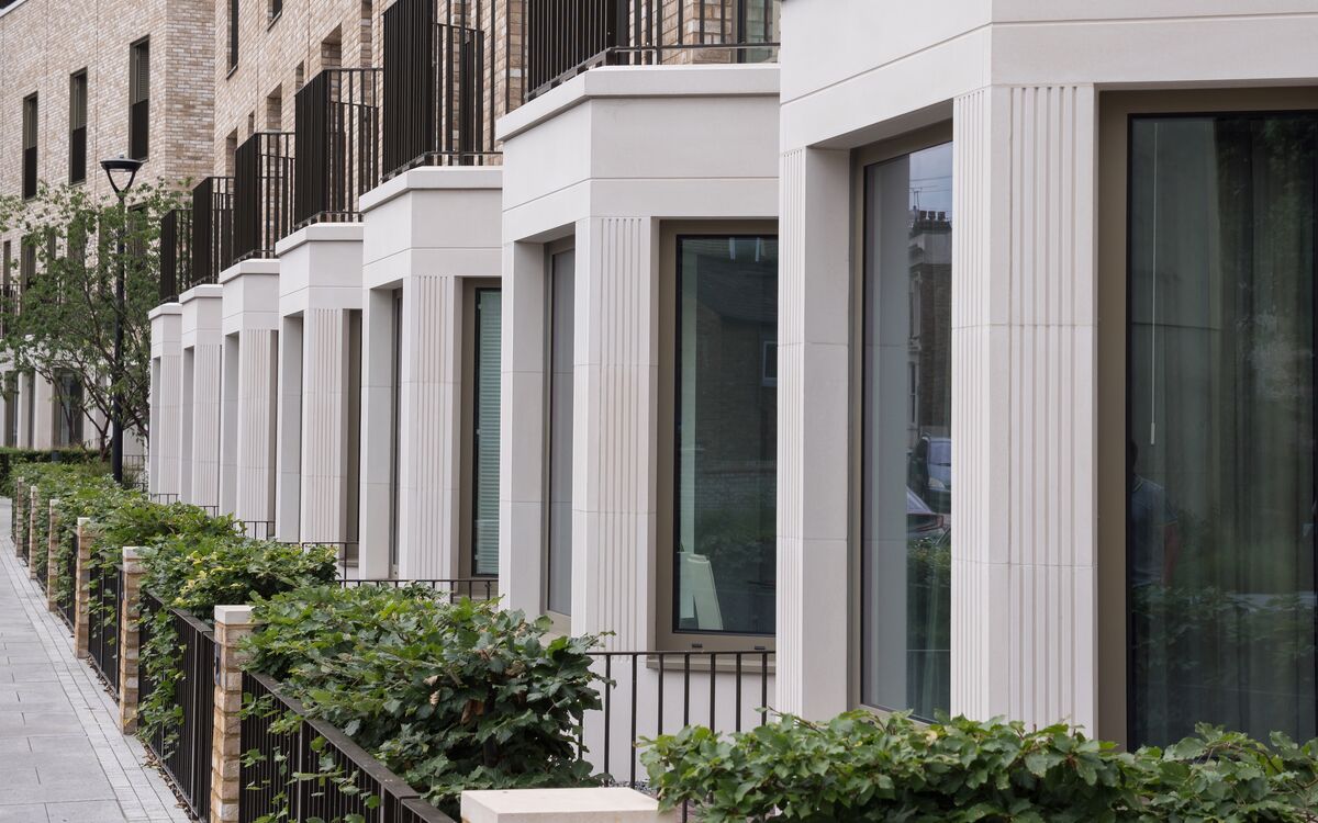 MP1 South Gardens Heygate St Elephant Castle London SE17 1 RG 9